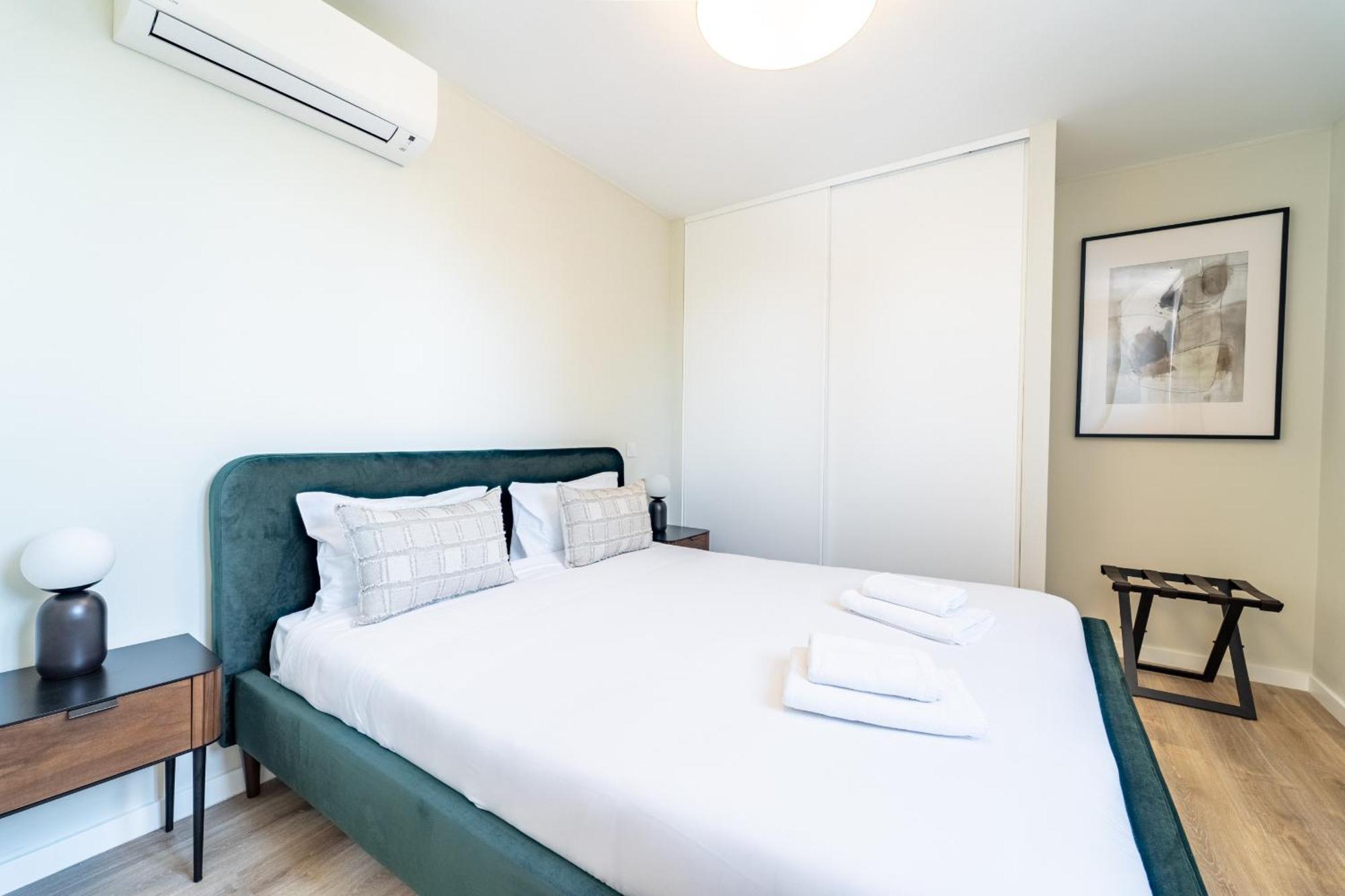 On The Square Flat - City Center By House And People บรากา ภายนอก รูปภาพ
